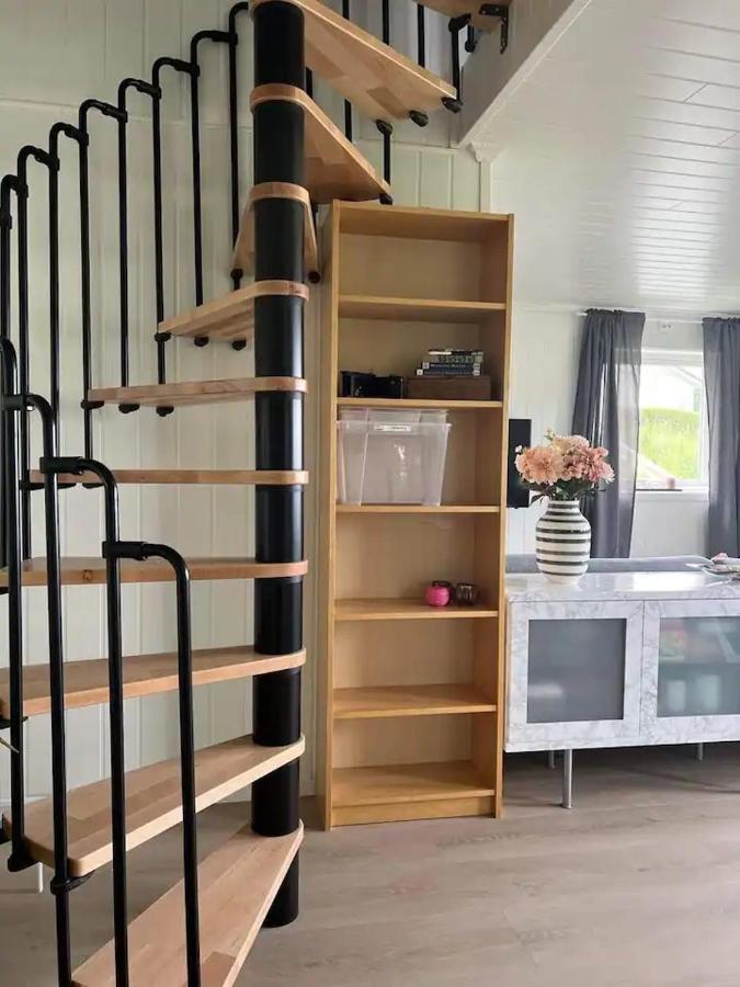 Lekkert Gjestehus Med Gratis Parkering Pa Stedet. Levanger Ngoại thất bức ảnh